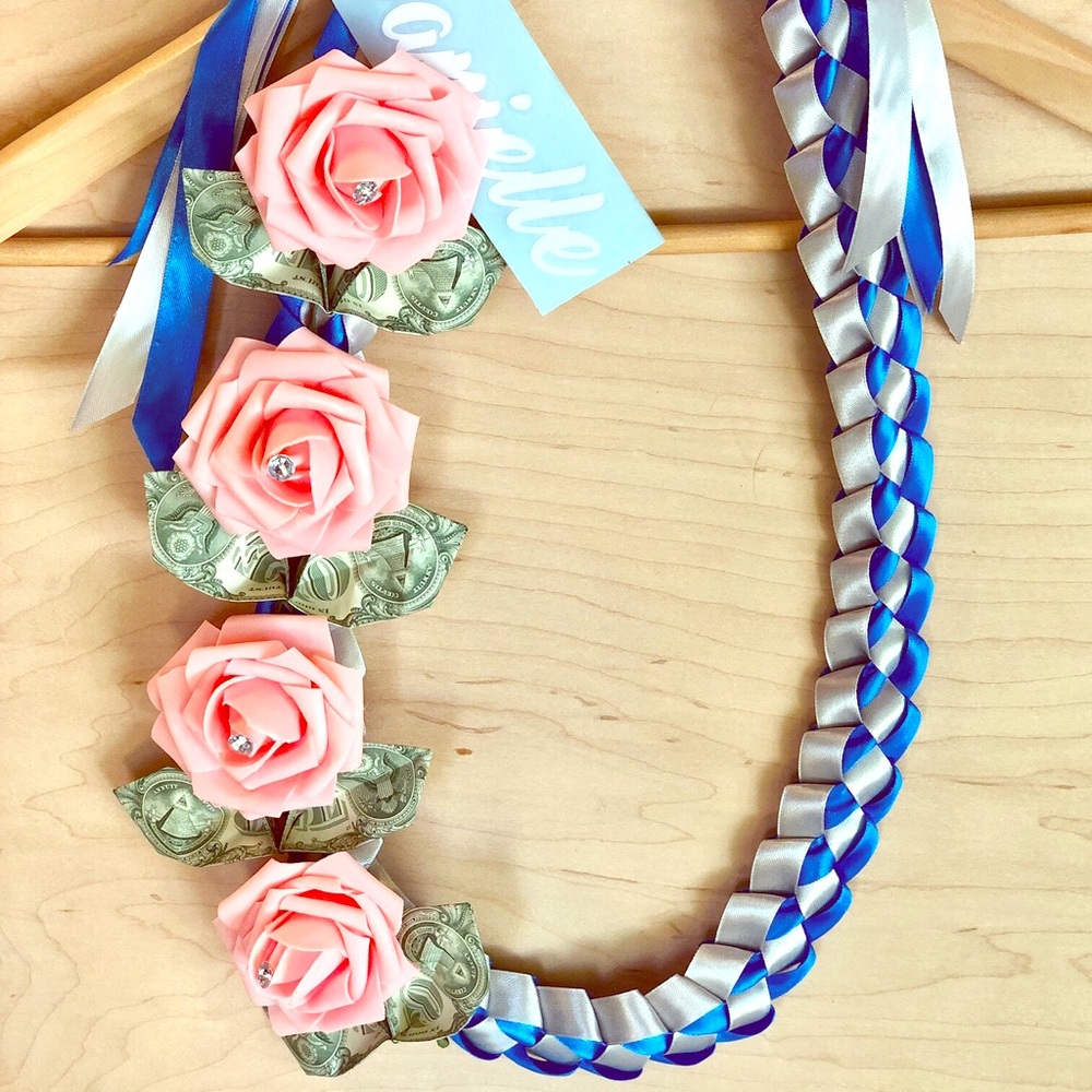 Sparkling Rose Graduation Lei